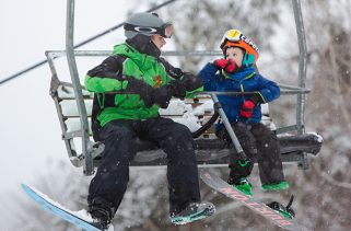 2 local teenagers charged with skiing at Peak without valid passes