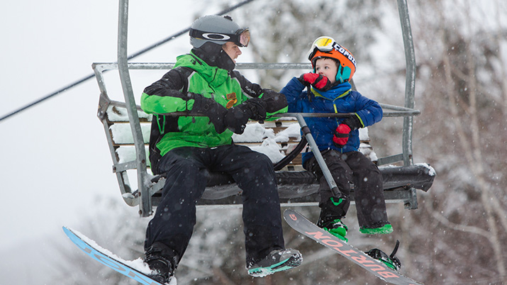 2 local teenagers charged with skiing at Peak without valid passes