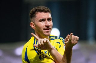 Barcelona consider dipping into January market for loan signing