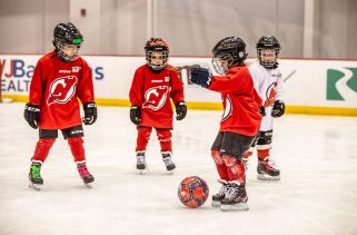 Complimentary hockey training initiative welcomes young Canadians to the game