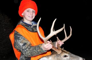 December Segment of Missouri's Antlerless Deer Season Kicks Off This Weekend