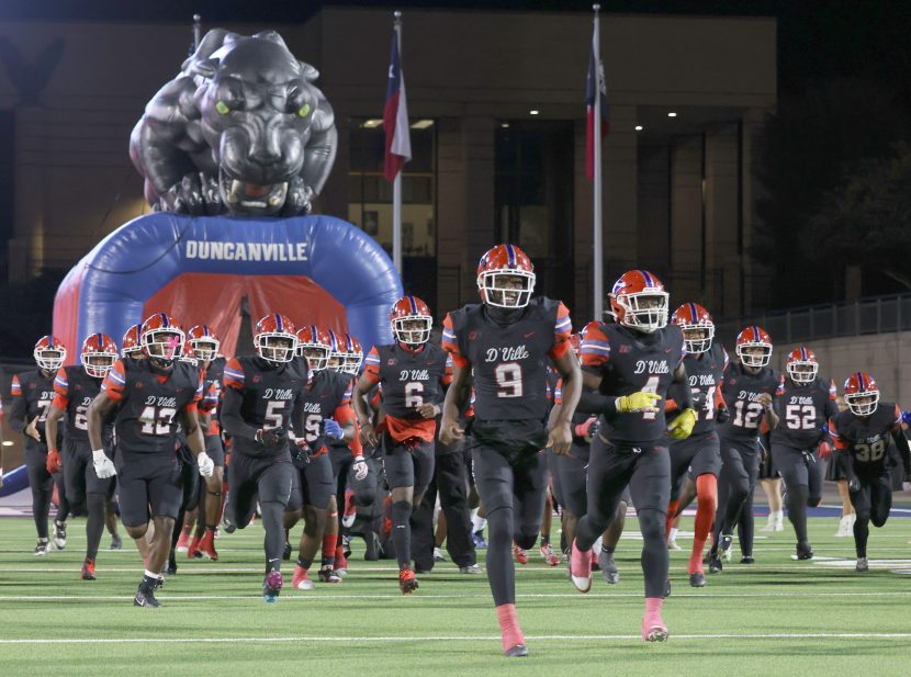 Duncanville wins against Bridgeland in Class 6A Division I Texas high school football postseason.