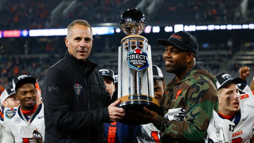 Holiday Bowl touches down in Snapdragon stadium for the first time