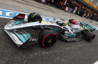 Lewis Hamilton junto con Mercedes F1