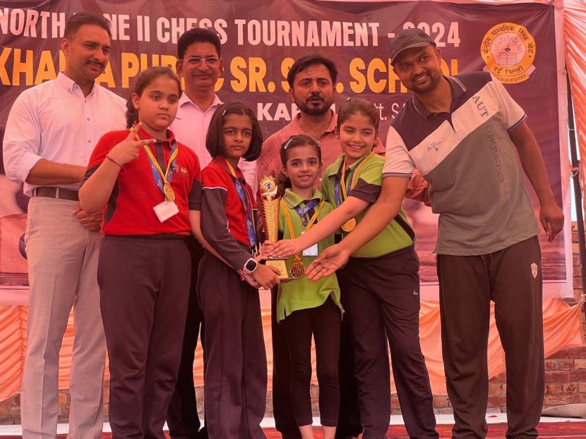 School triumphs in badminton tournament