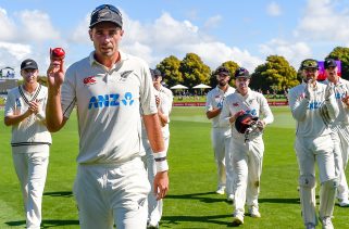Bowden, Gayle make an appearance at T20 Black Clash