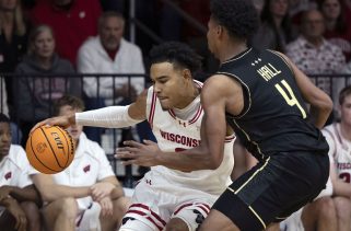COLLEGE BASKETBALL