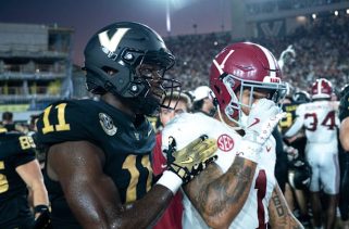 College football schedule today