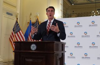 Governor Stitt signs order to support Oklahoma student