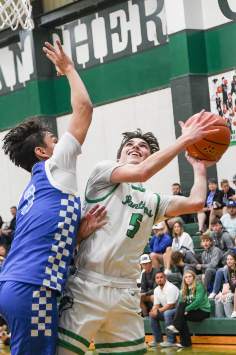 High school basketball standings