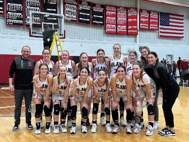 Hiland boys' basketball defeats Claymont at home, 70