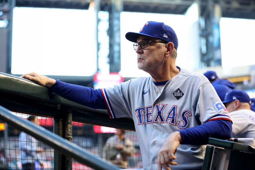 Joe Buck presses young broadcasters to 'have enough confidence not to talk'