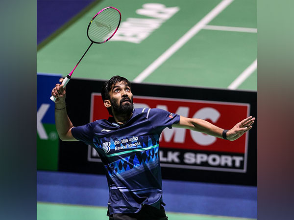 Kiren Rijiju plays badminton with PV Sindhu, Venkata Datta; highlights Fit India Movement