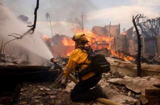 LA sports teams unite for 'LA Strong' line to aid wildfire victims