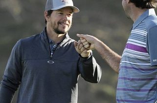 McIlroy sinks hole