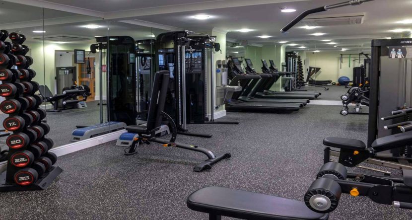 Urgent warning to fitness fanatics as scientist reveals gyms are 'riddled with germs'