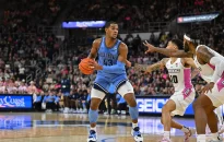 Villanova defeats No. 9 UConn basketball in down