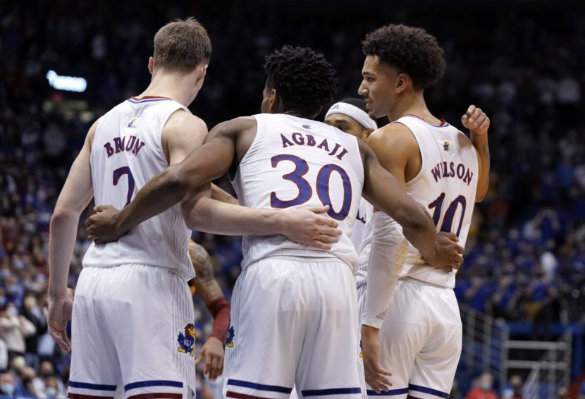 DeVries, Yesufu talk physicality, defense and energy following Utah victory