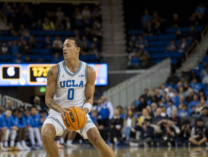 Men's Basketball Falls Once Again In Closing Seconds