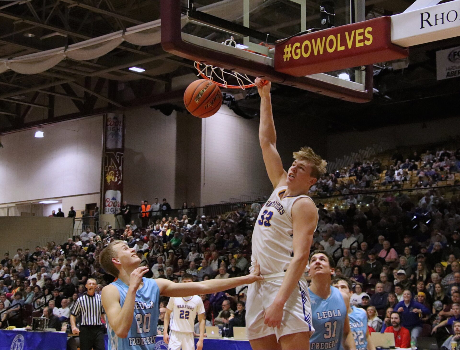 HIGH SCHOOL BASKETBALL