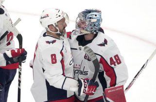 How close is Alex Ovechkin to breaking Wayne Gretzky's NHL career goals record?