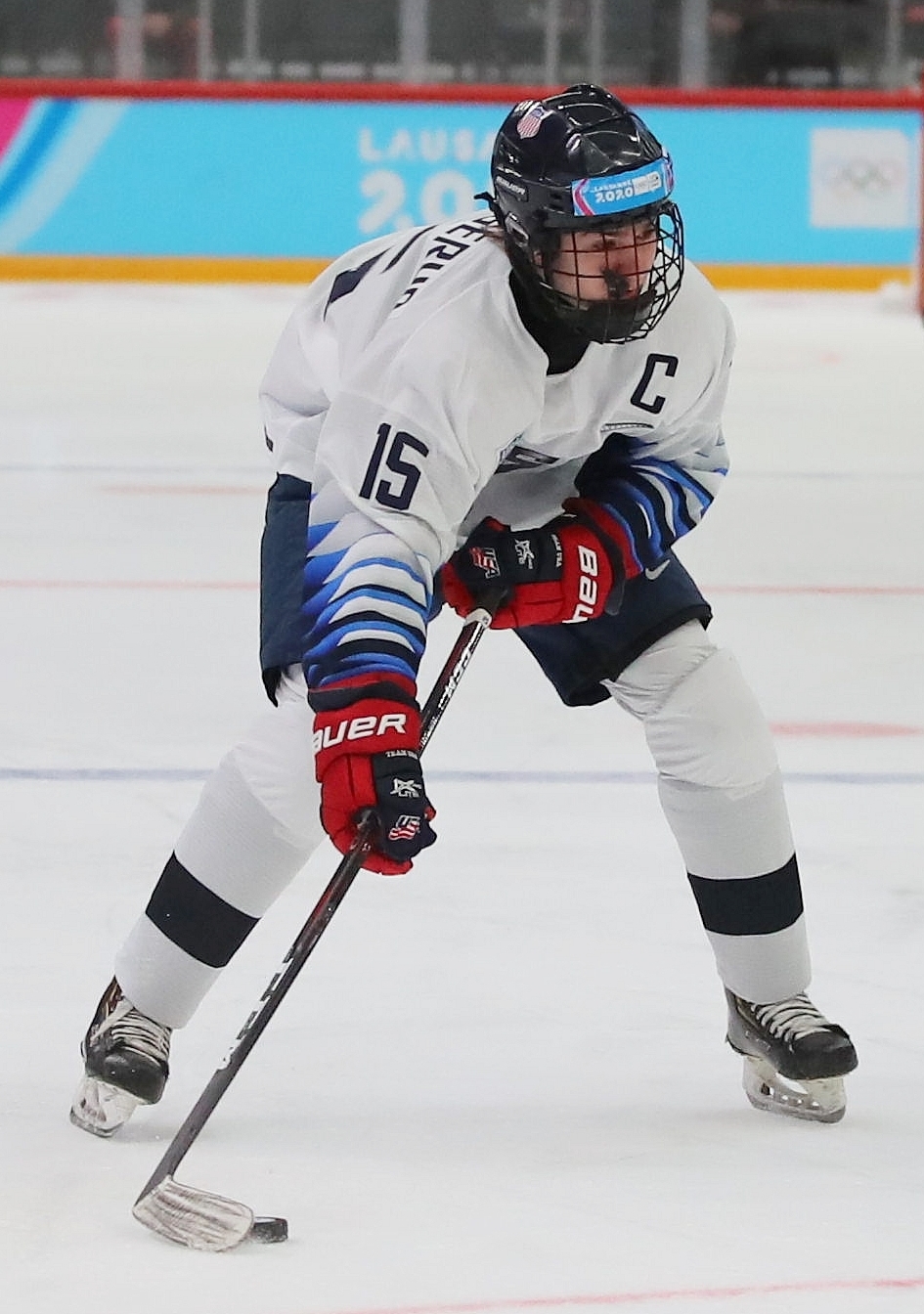 Snuggerud Closes 'U' Career, Signs NHL Deal to Join Blues