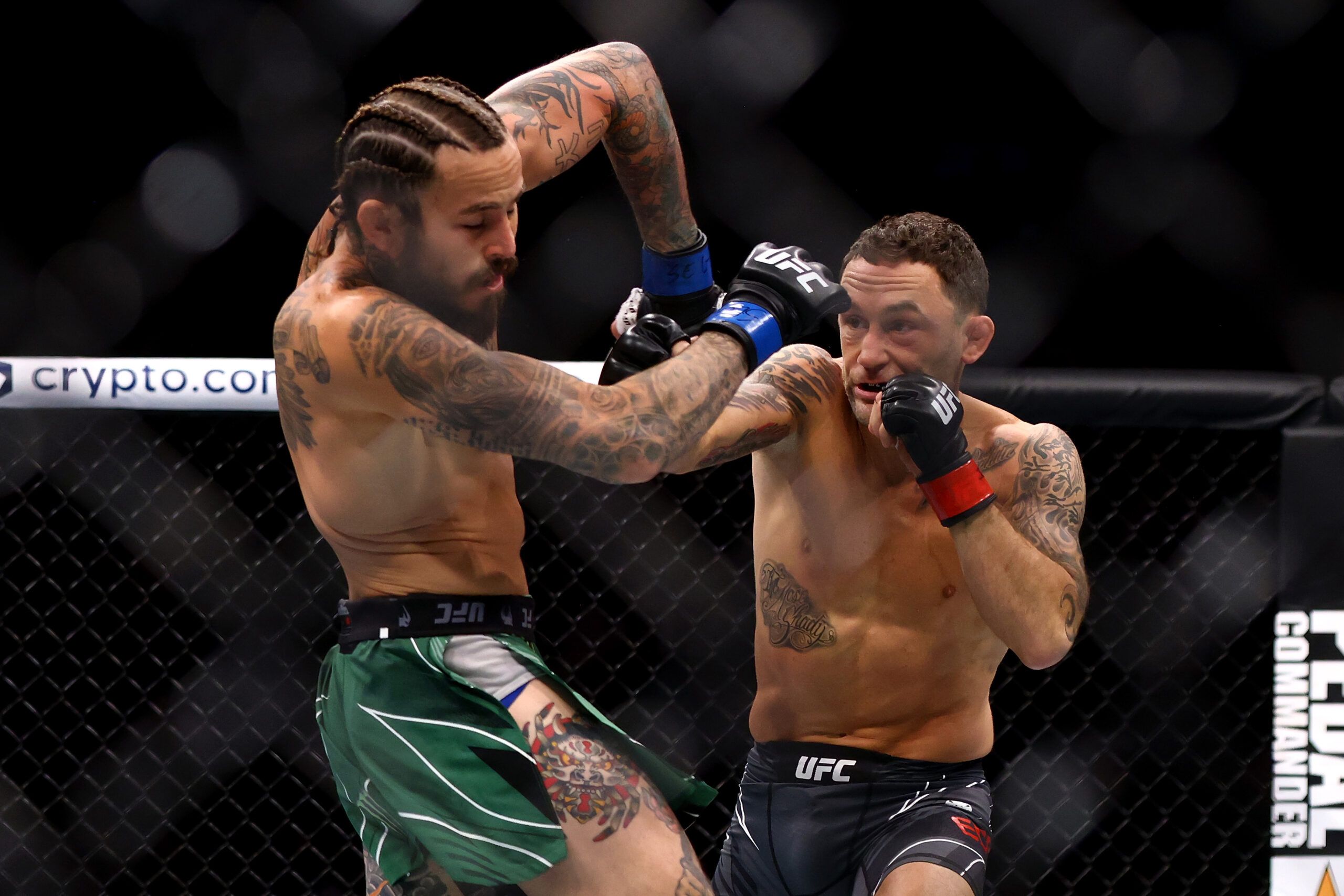 UFC Fan Favorite Retires In The Octagon
