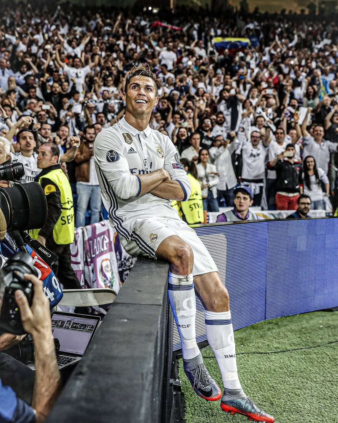 What Is Ronaldo Rodriguez's Net Worth in 2025? Endorsements, Payouts & More