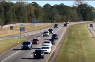 Arkansans go viral after they were spotted water skiing on Interstate during flood