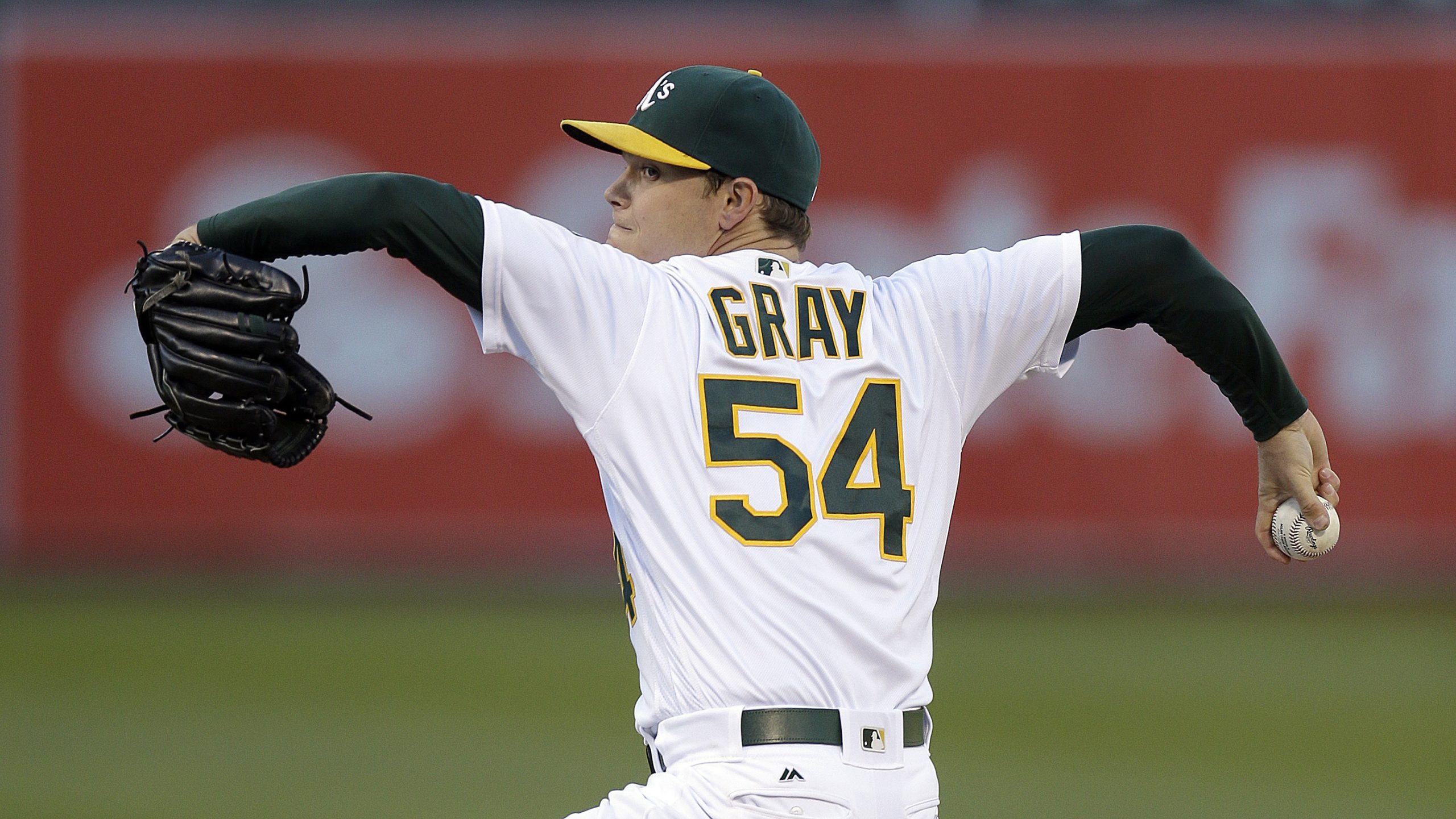 A's beat Brewers 3