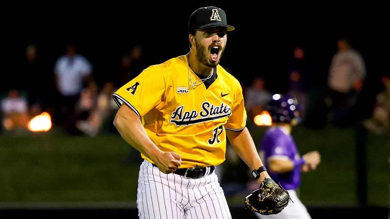 Becker Included on Brooks Wallace Award Watch List