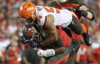 Browns Superstar Myles Garrett Shares Glimpses of Offseason Workouts After Historic $160 ...