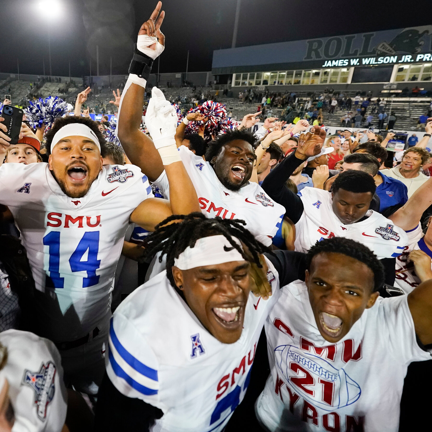 College Football Playoff buzz; 5 topics on the table this week