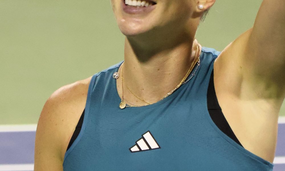 Elon Women's Tennis Crowned 2025 CAA Champions