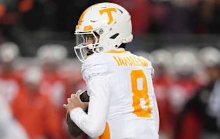 Expert Highlights Top NIL Considerations in College Football Transfer Portal Frenzy