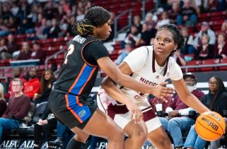Hot Start Propels Gators Past Tigers in Opener