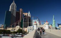Las Vegas Still Has Skate Spots! 48 Hours in Sin City