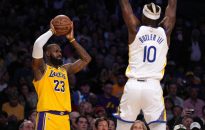 LeBron & Steph battled it out tonight in LA