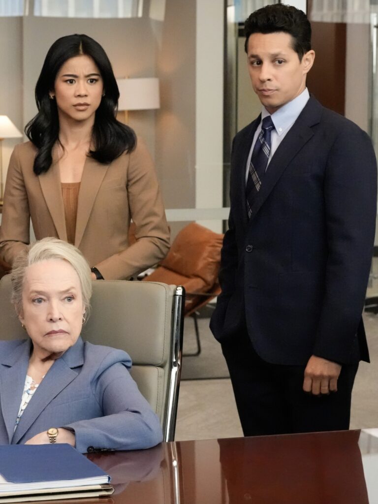 Matlock cast Kathy Bates talks about surfing Reddit to read fan reactions on the show (but it's ...