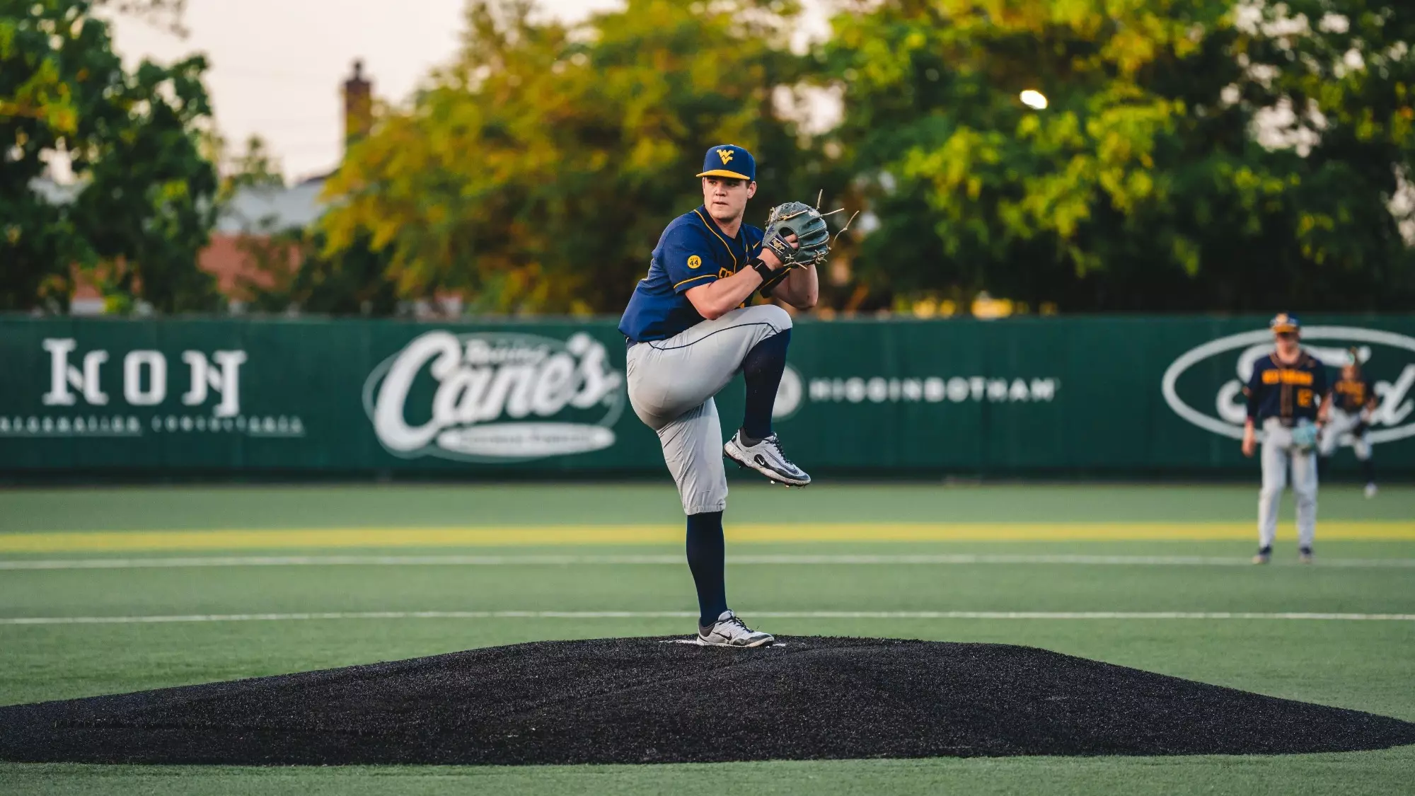 Mountaineers Hold Off Houston Rally to Clinch Series