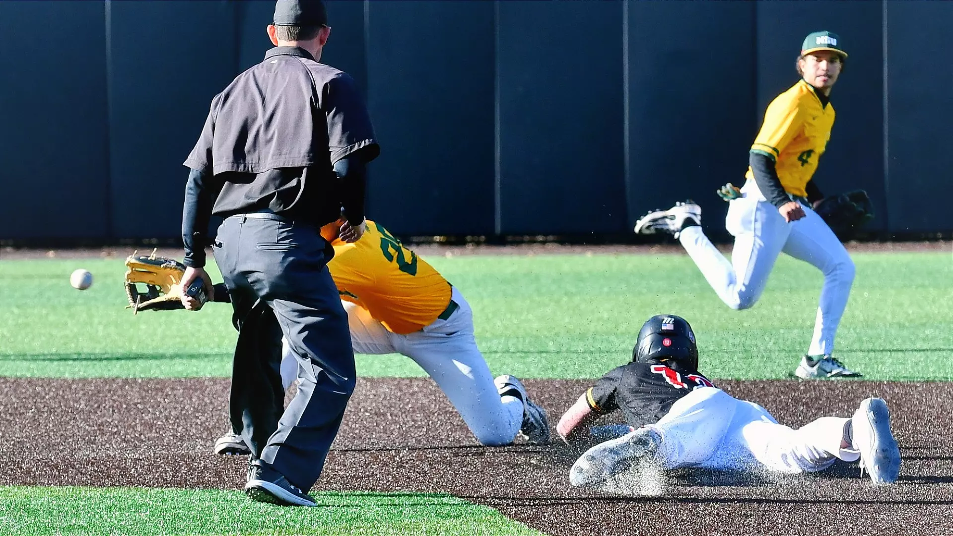 No. 22 Virginia Hosts Maryland In Midweek Matchup