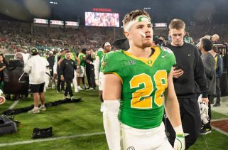 Oregon Ducks' Bryce Boettcher College Football's Best Returning Linebacker?