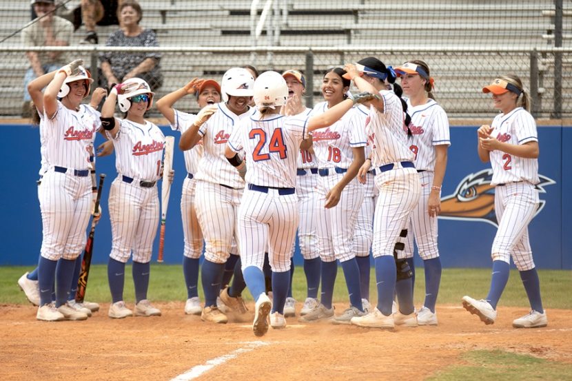 OU softball bounces back from series loss, run