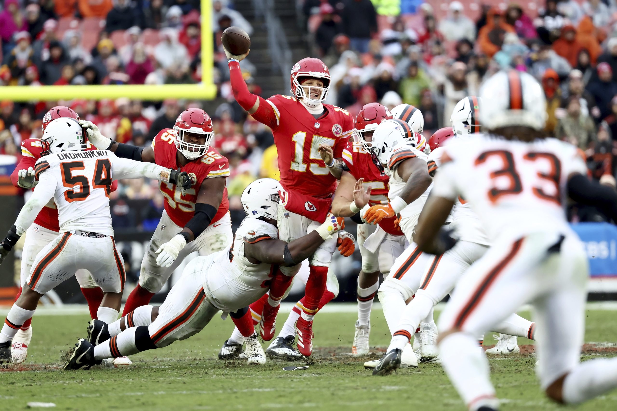 Patrick Mahomes nearly quit football in high school, mother says