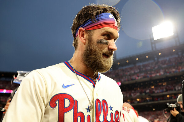 Philadelphia Phillies' Bryce Harper Praises Los Angeles Sports Teams