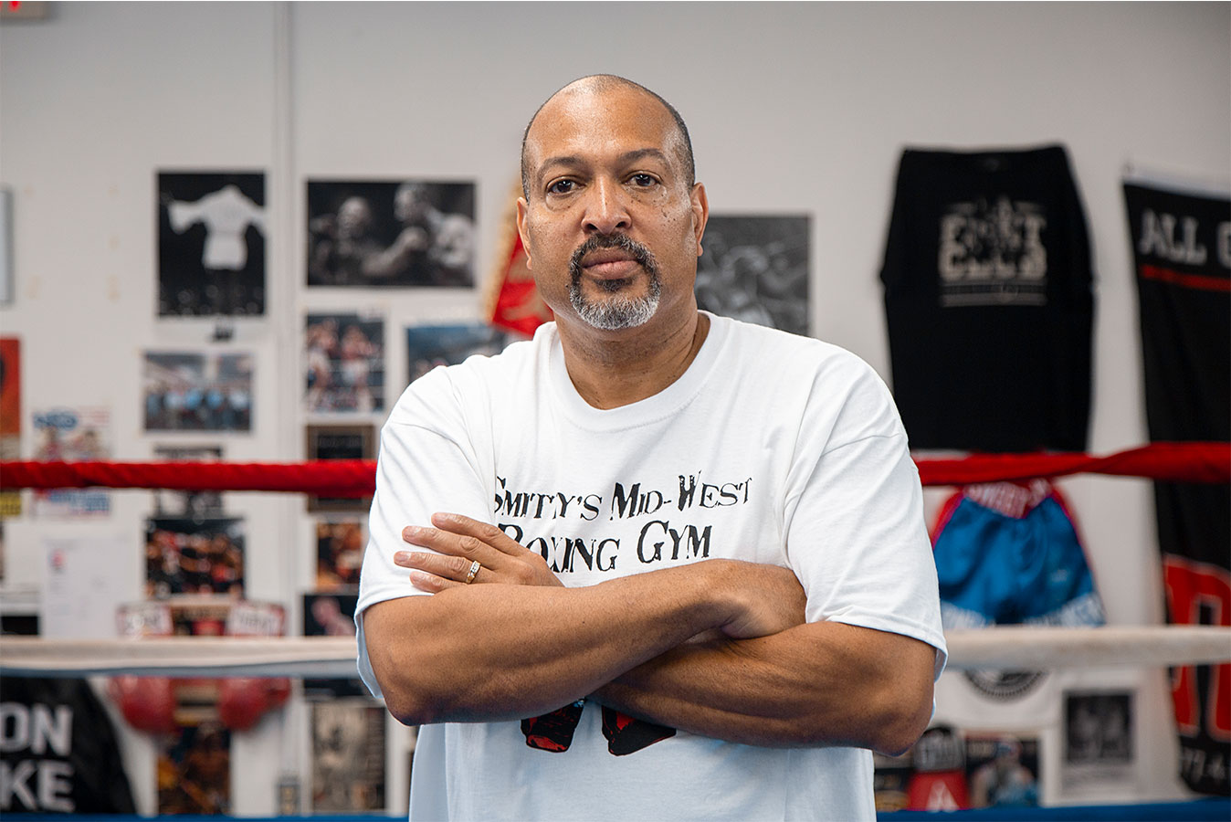 Police join in on boxing class helping those with Parkinson's disease