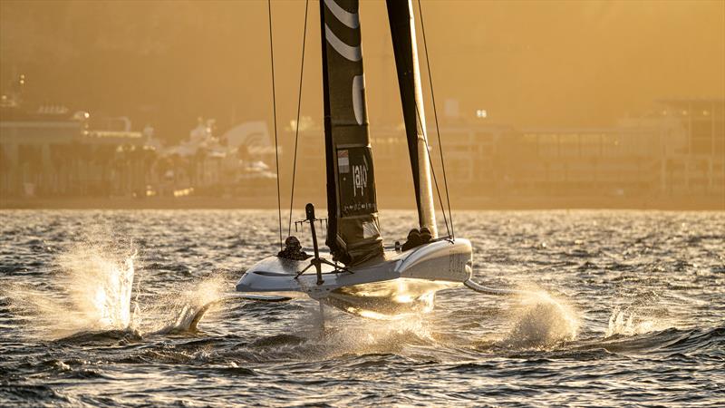 Sailing Finishes Women's Team Race National Championship in Fifth