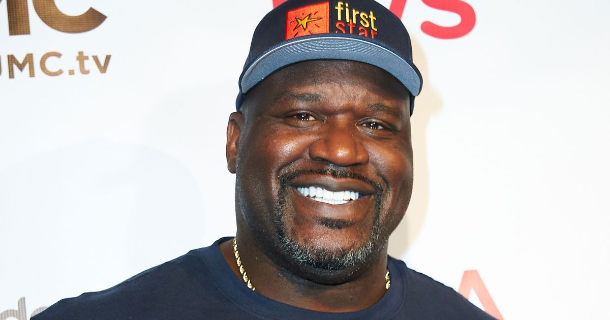 Shaquille O'Neal Delights Students With Visit to His Form...