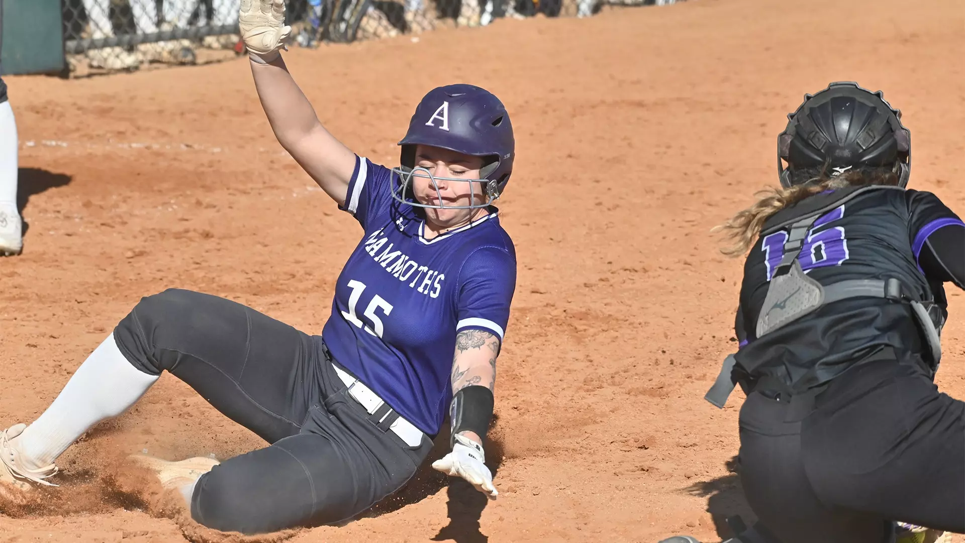 Softball Battles UW