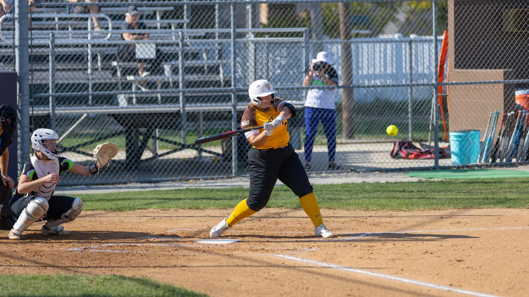 Softball Loses Series Opener to Monmouth